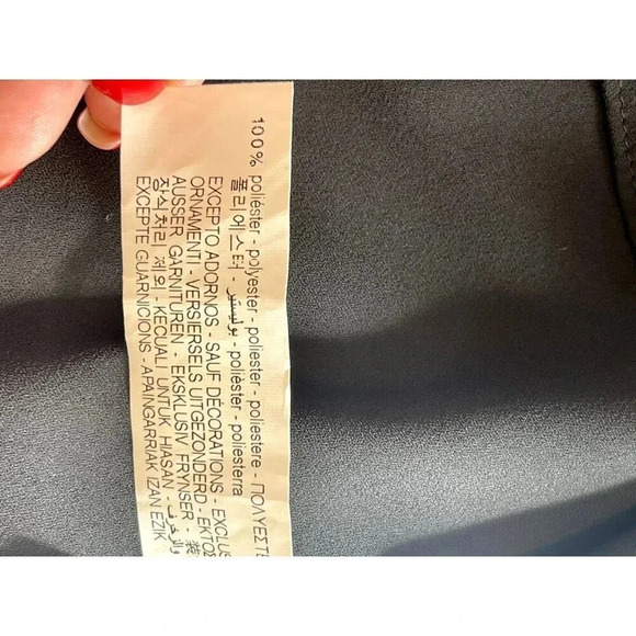 Zara Basic Women's Black Button-Up Shirt Pearl Detail Long Sleeve Size Small - Picture 4 of 7